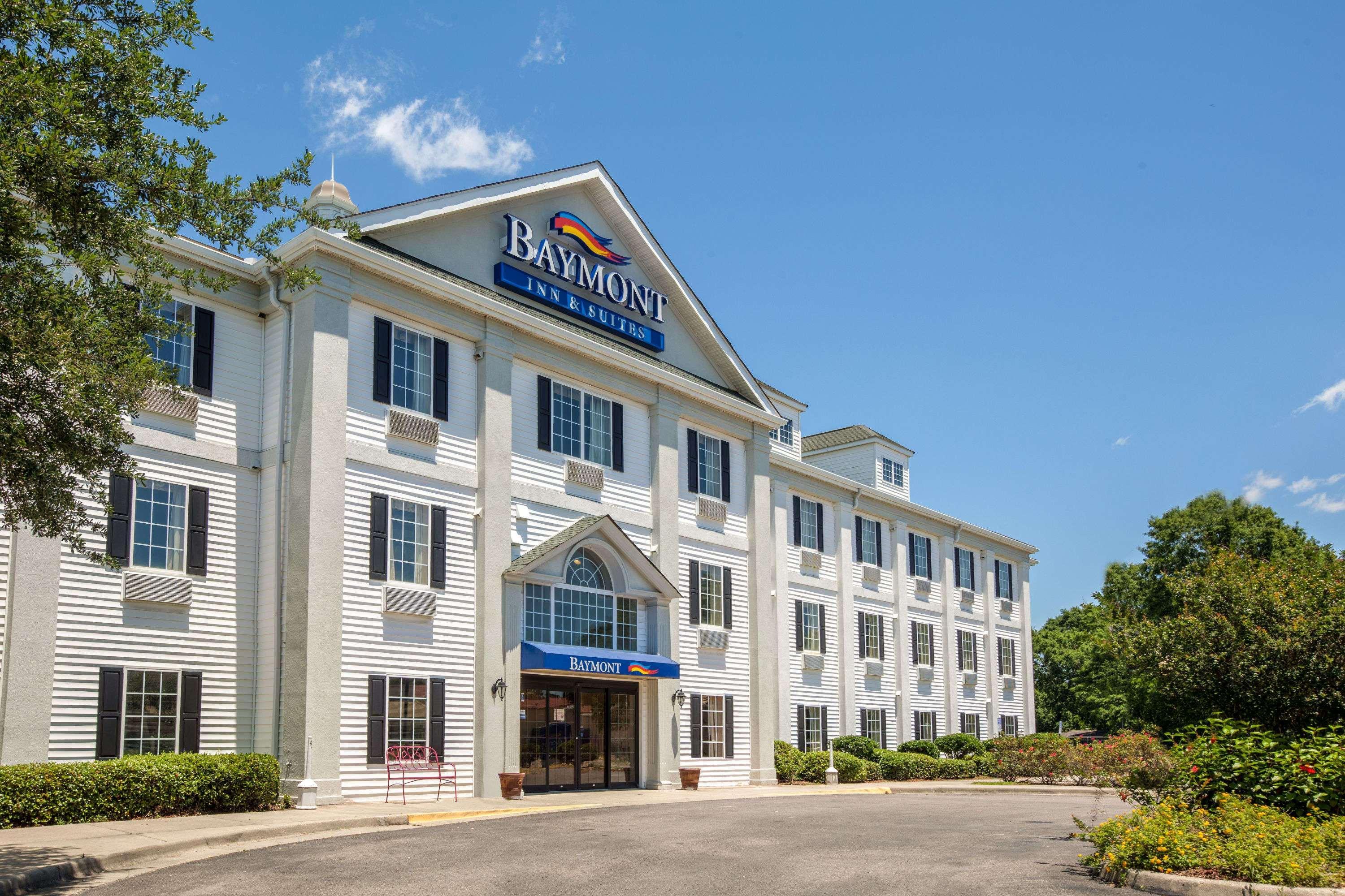 Baymont By Wyndham Lafayette Airport Hotel Eksteriør billede